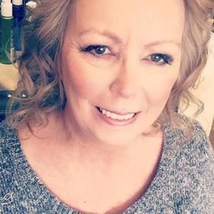 Meet your Posher, Laurie